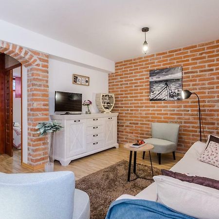 Apartments Rensi 扎达尔 外观 照片