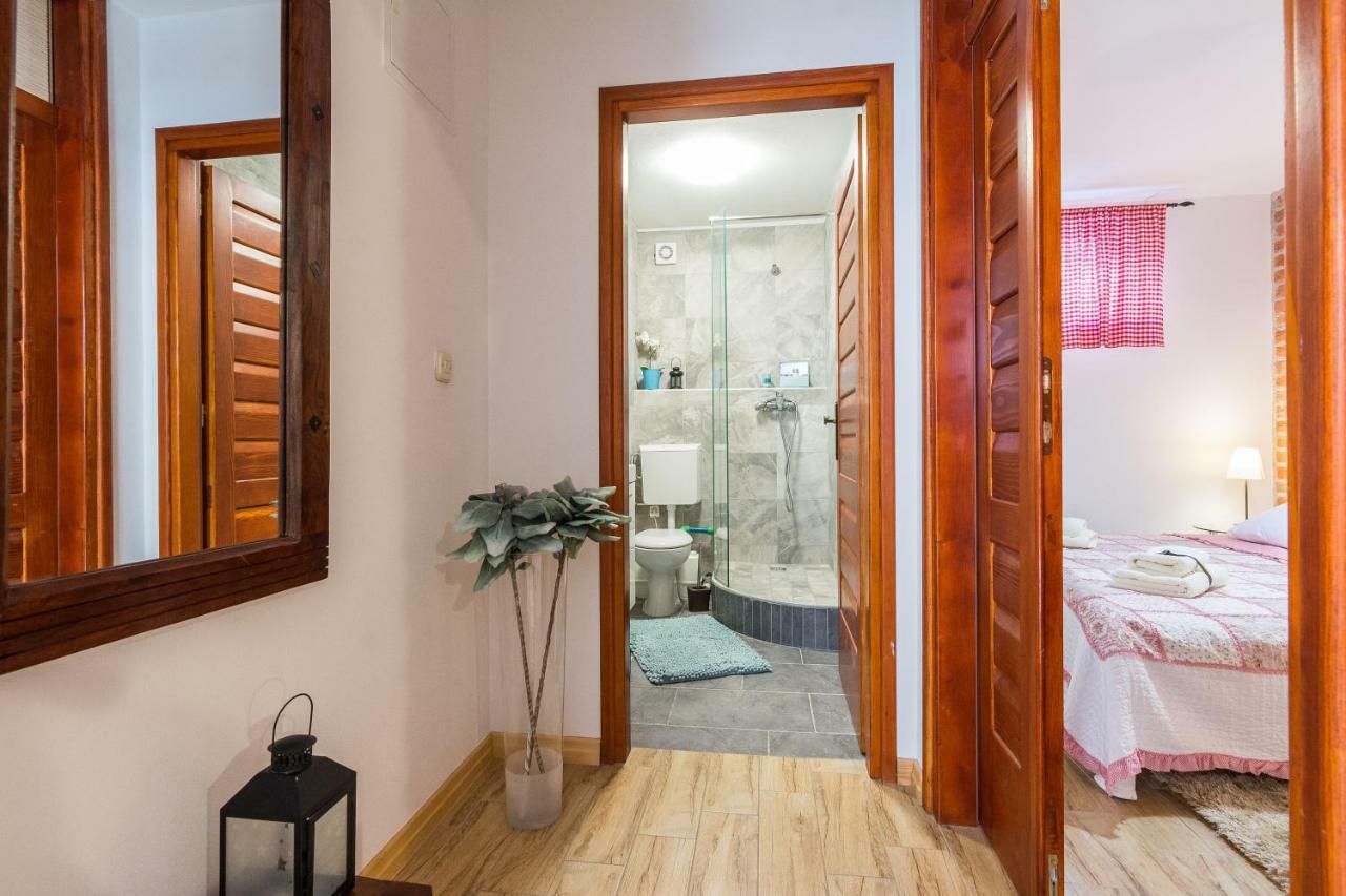 Apartments Rensi 扎达尔 外观 照片
