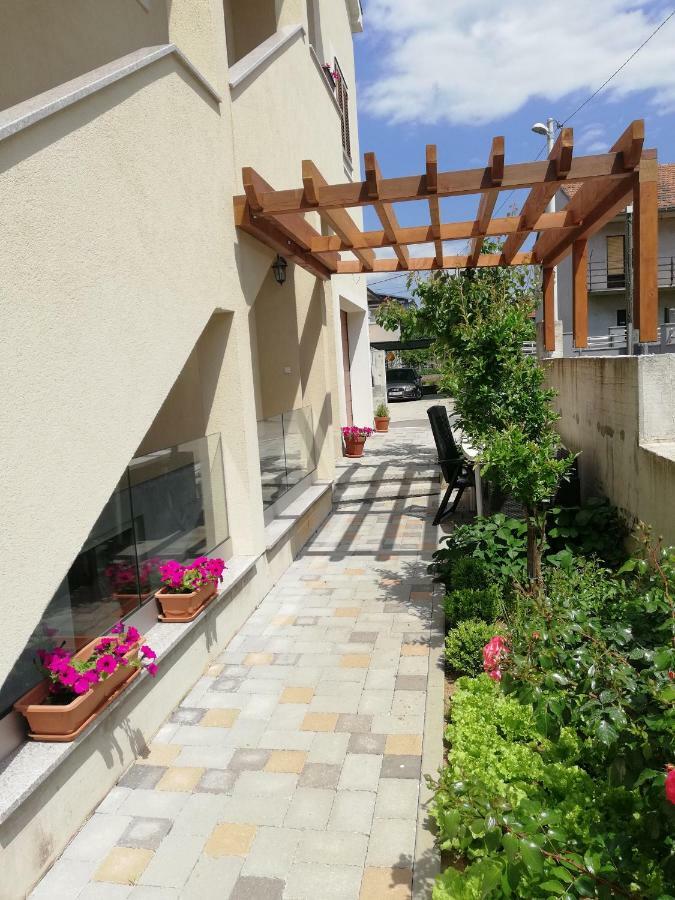 Apartments Rensi 扎达尔 外观 照片